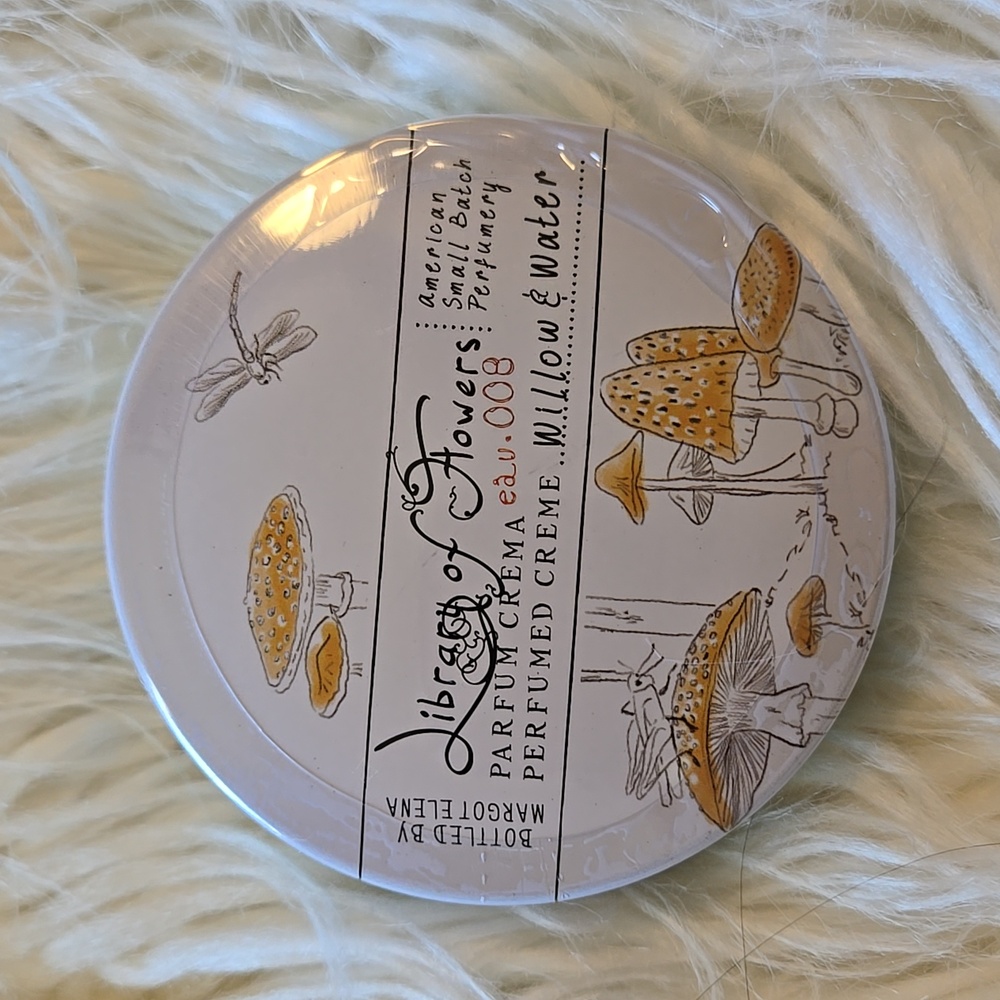 Library of flowers willow and water crema lotion